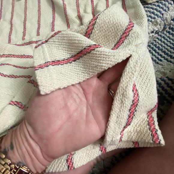 BILLABONG hoodie! Lightweight and SOFT! Cute & practical! Front pocket💖 EUC🤩 - Picture 5 of 9